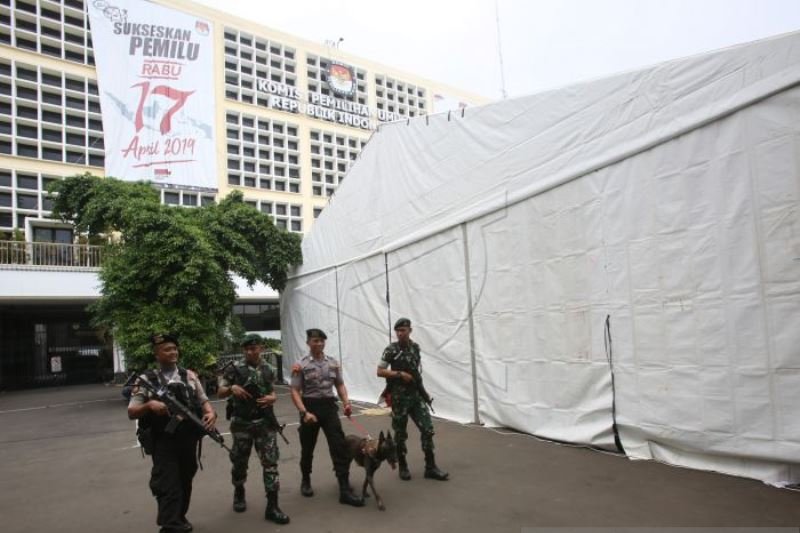 PENGAMANAN GEDUNG KPU RI