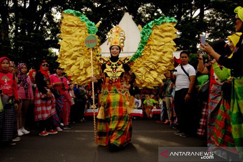 Festival sarung 2019