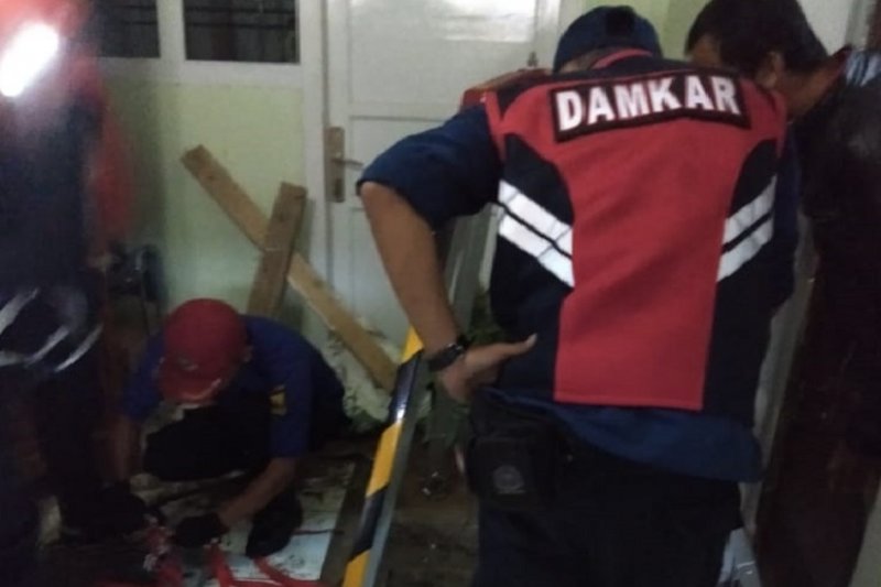 Dua warga Sukabumi tewas saat perbaiki sumur tua