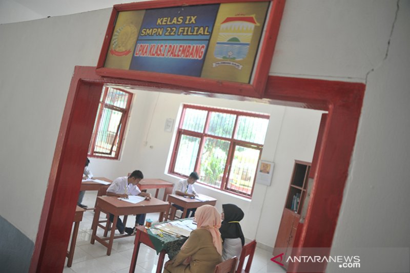 Ujian Nasional di LPKA Pakjo Palembang