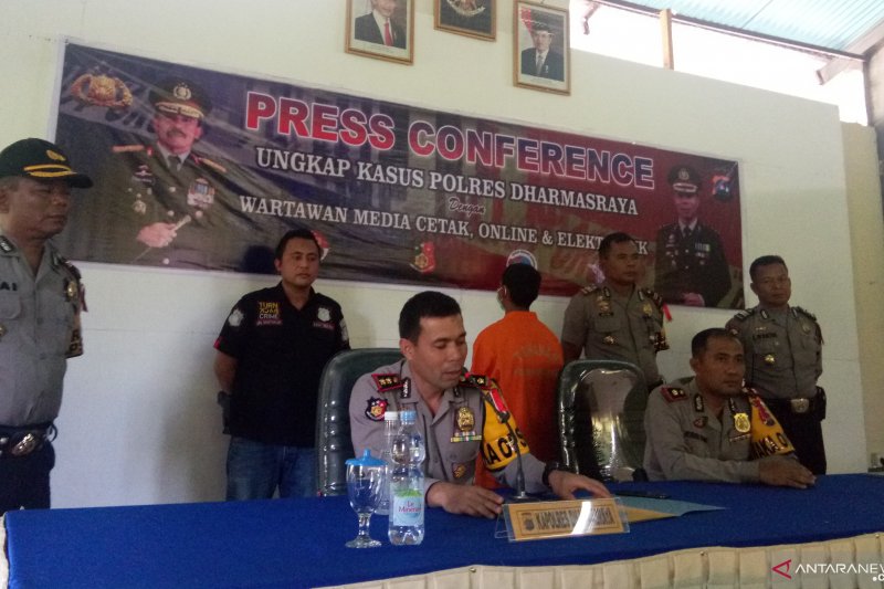 Kapolres Dharmasraya: mayat ditemukan dalam sumur dibunuh suaminya