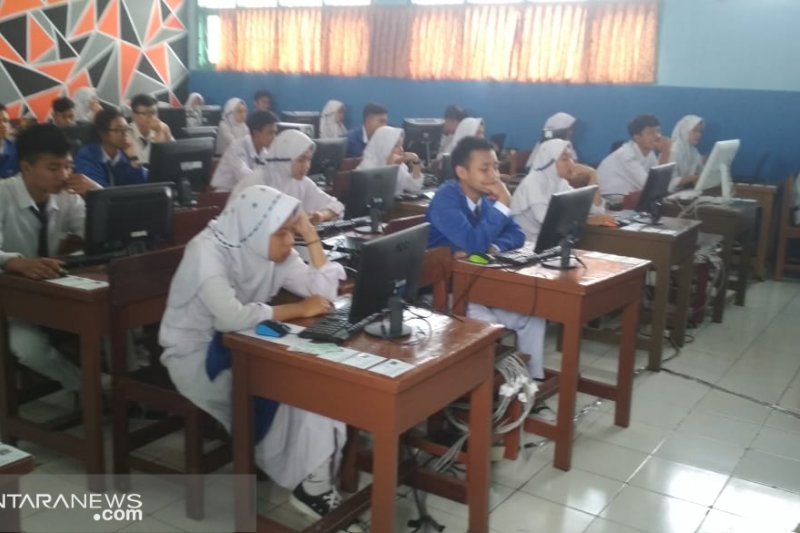 Hanya tiga SMP di Kota Sukabumi mampu laksanakan UNBK mandiri