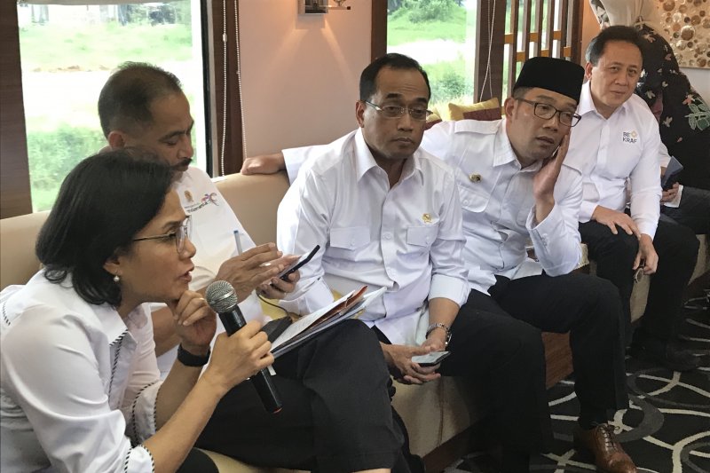 3 Menteri dan Kepala Bekraf tinjau reaktivasi Jalur KA Cibatu-Garut