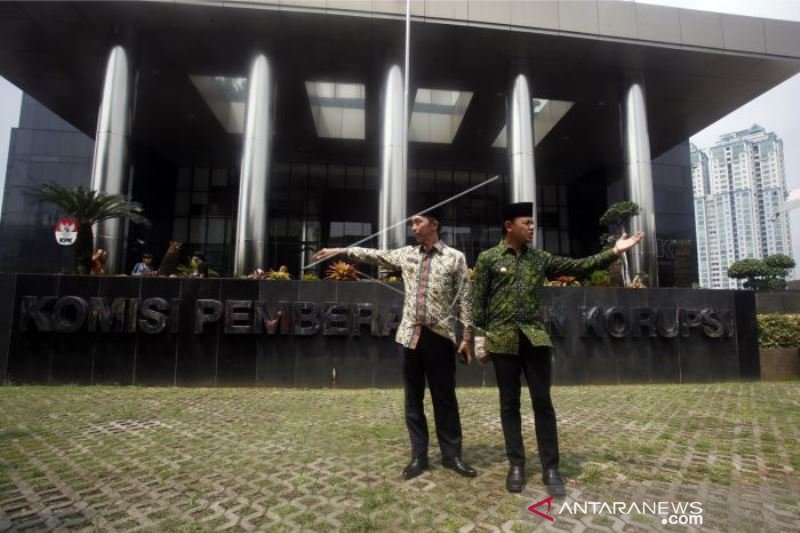 WALI KOTA BOGOR DATANGI GEDUNG KPK