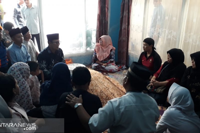 Delapan parpol penuhi ambang batas parlemen, PDIP suara terbanyak