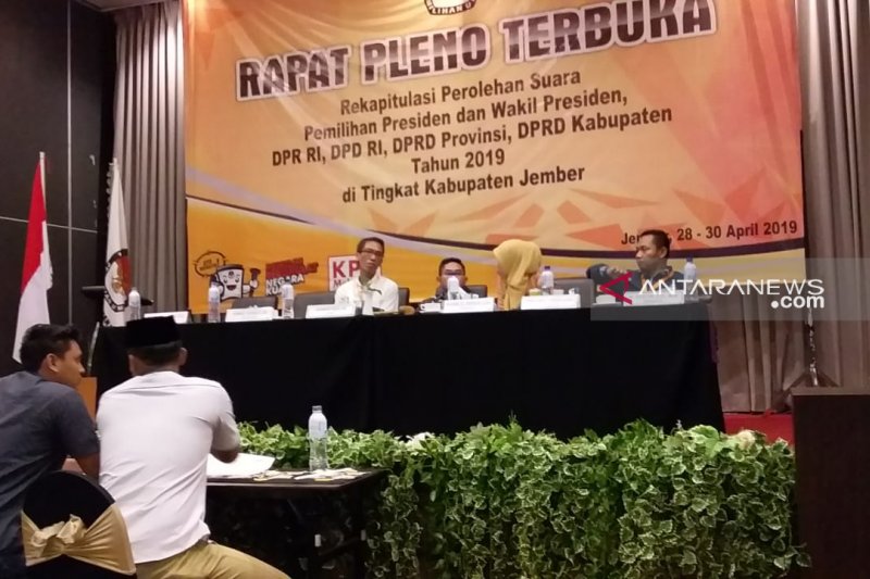 Delapan parpol penuhi ambang batas parlemen, PDIP suara terbanyak