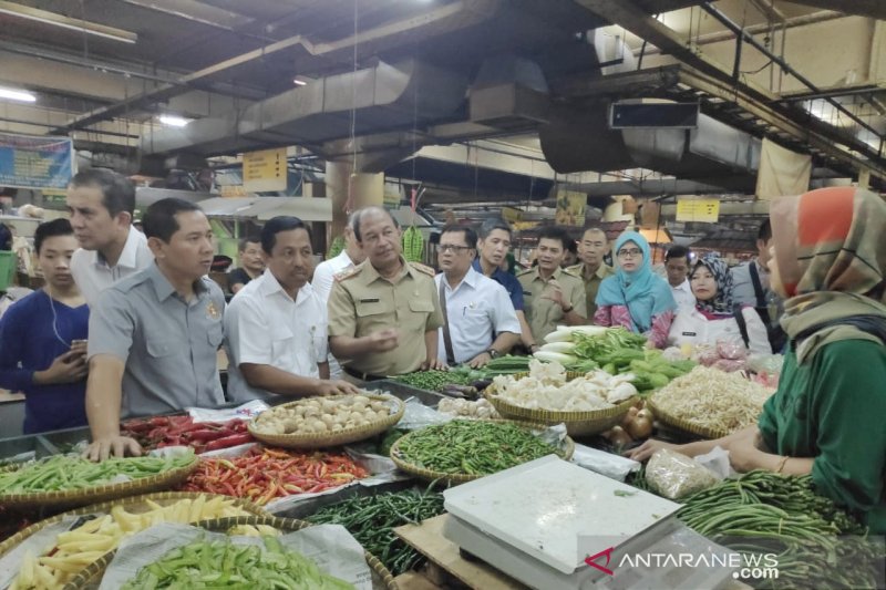 Harga bawang putih di Bandung naik menjelang Ramadhan