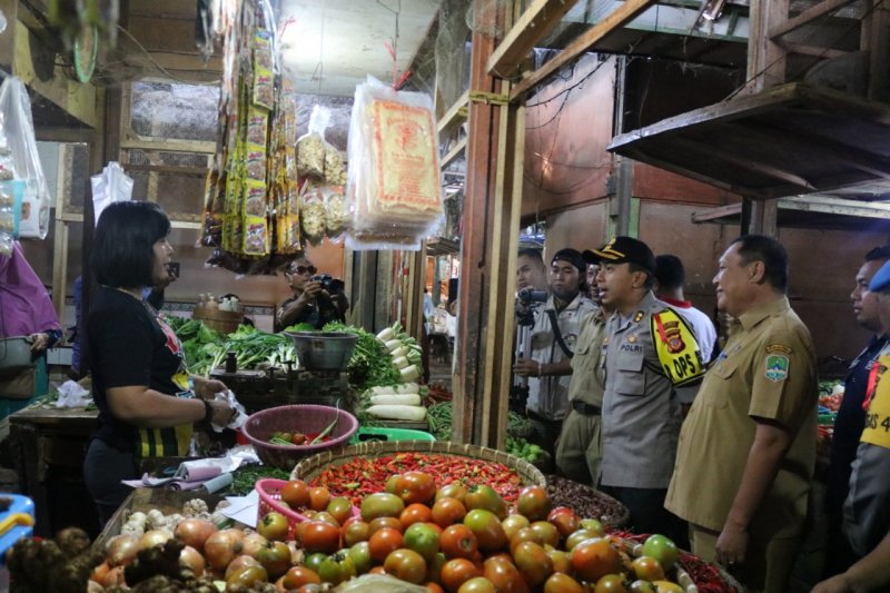 Cegah penimbunan, Satgas Pangan Majalengka sidak pasar tradisional