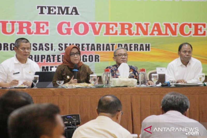 Bupati Bogor: Laporkan jika ada pergerakan naik harga sembako