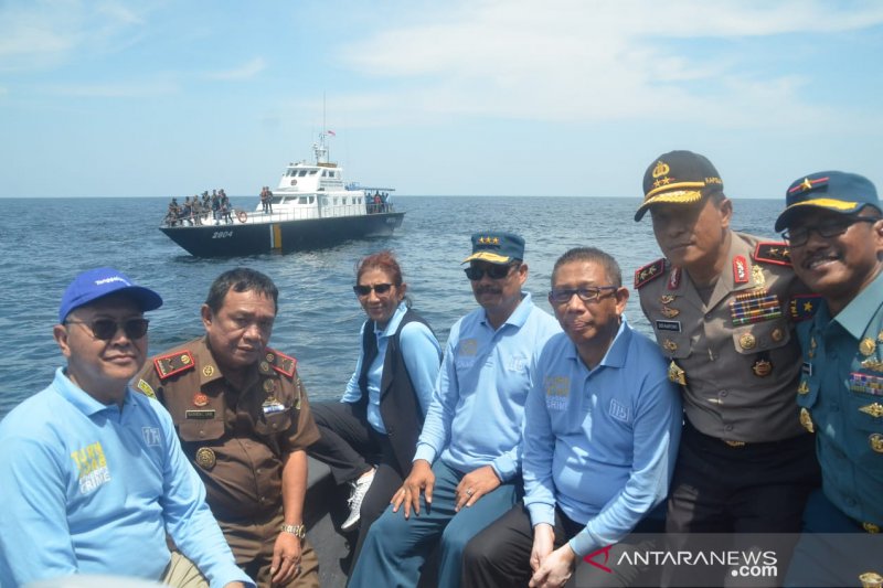 Menteri Susi pimpin penenggelaman 26 kapal asing