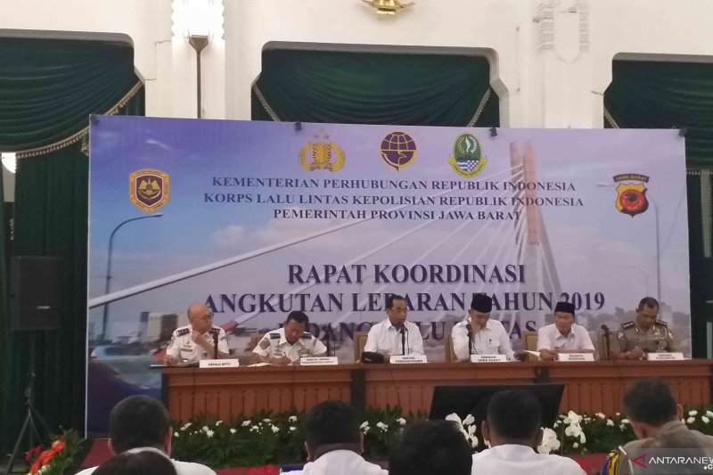 Ridwan Kamil dukung konsep ganjil-genap sepanjang Tol Jakarta-Surabaya