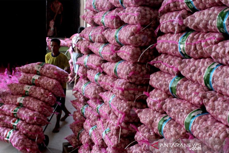 Stabilisasi harga bawang putih di Makassar