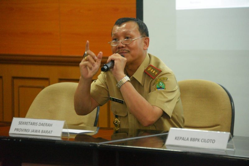 Trase Kereta Cepat Tegalluar-Stasiun Bandung harus terhubung