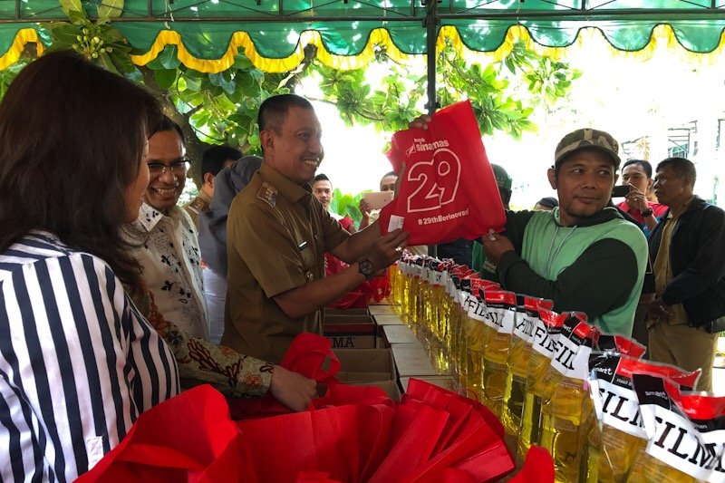 Bazaar 4.000 liter minyak goreng murah bantu penuhi kebutuhan puasa