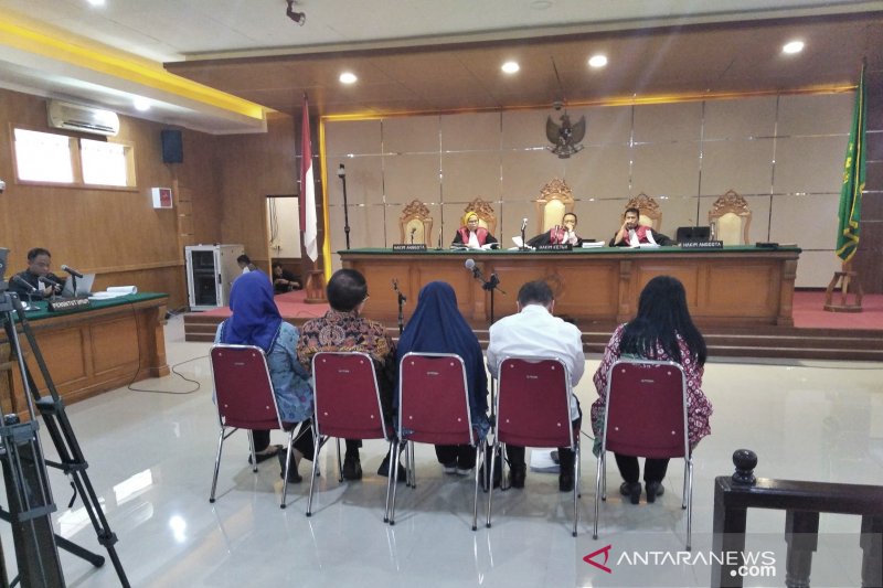 Neneng Hasanah minta diringankan hukumannya karena masih urus anak