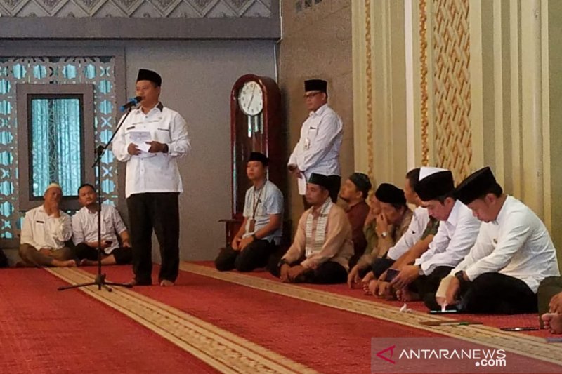 Gubernur dan Wagub Jabar safari Ramadhan redakan tensi pascapemilu