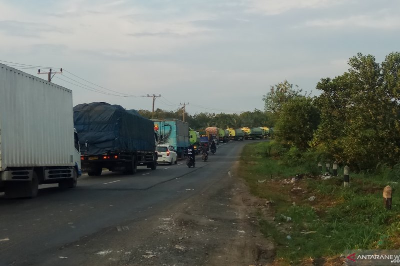 Jalintim ruas Lampung Tengah-Tulangbawang macet