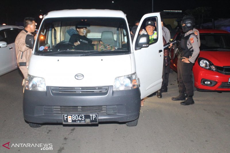 Tim gabungan Kodim-Polres cegah massa dari Sukabumi ke Jakarta