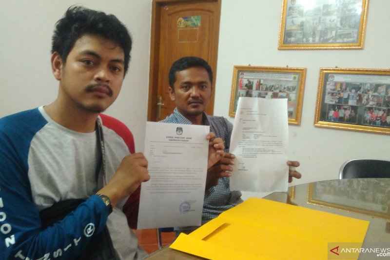 Aliansi Pemuda laporkan KPU Kabupaten Cianjur ke DKPP
