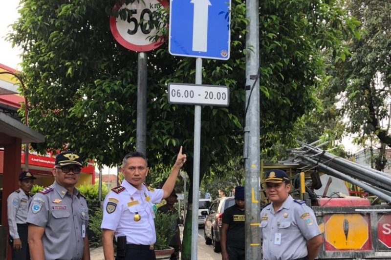 Dinhub Kudus pasang rambu penunjuk arah