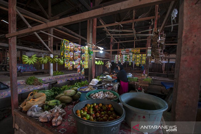 Pasar Tradisional Bambaru Kian Ditinggal