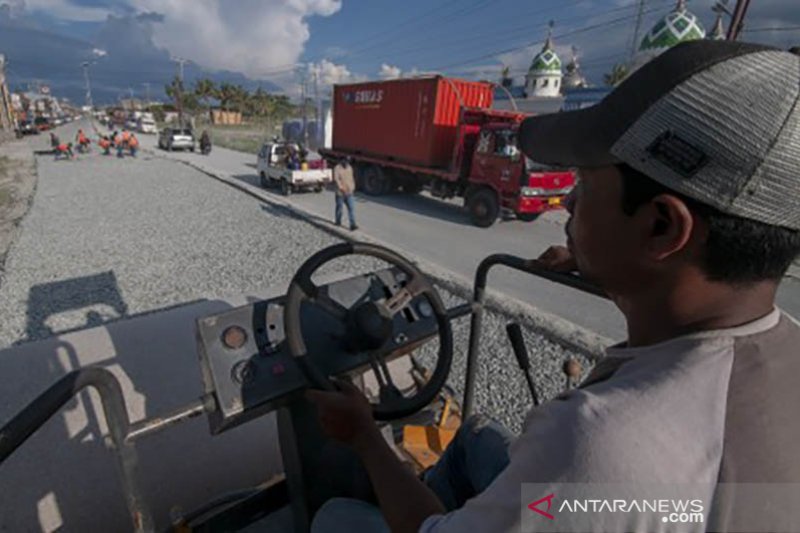 Perbaikan jalur Trans Palu-Donggala