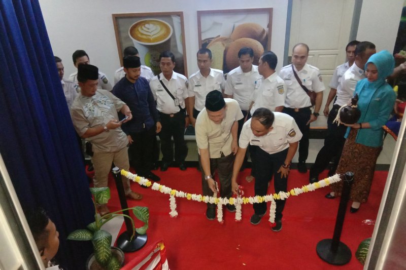 Kereta Api Sriwijaya dengan "Body Stainless Steel" diresmikan
