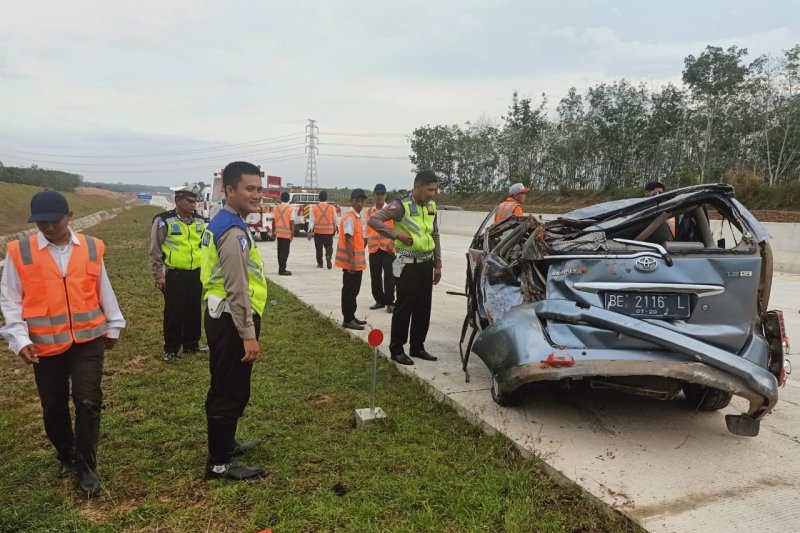 Kecelakaan di JTTS KM 198 TulangbawanG