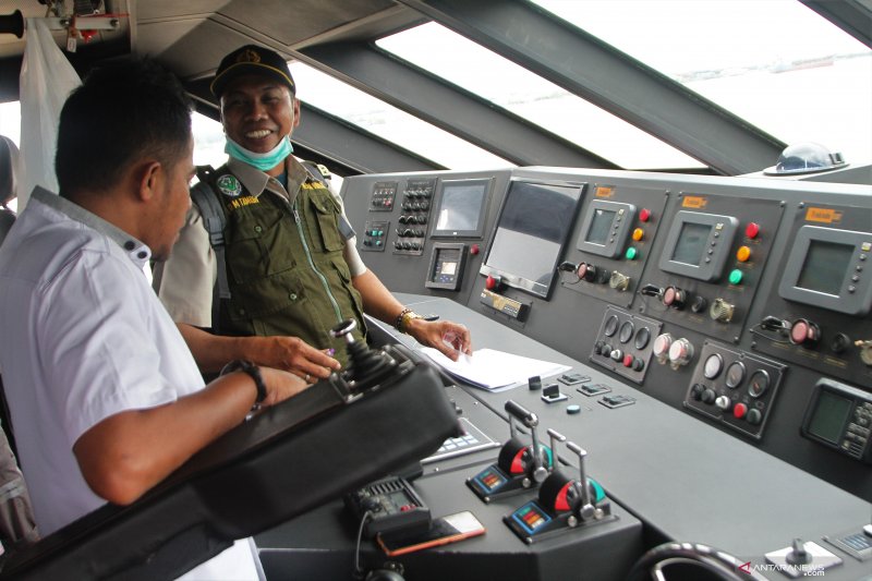 TES ALKOHOL KAPTEN KAPAL