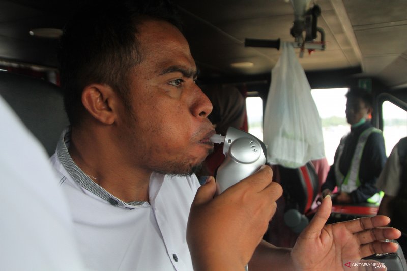 TES ALKOHOL KAPTEN KAPAL