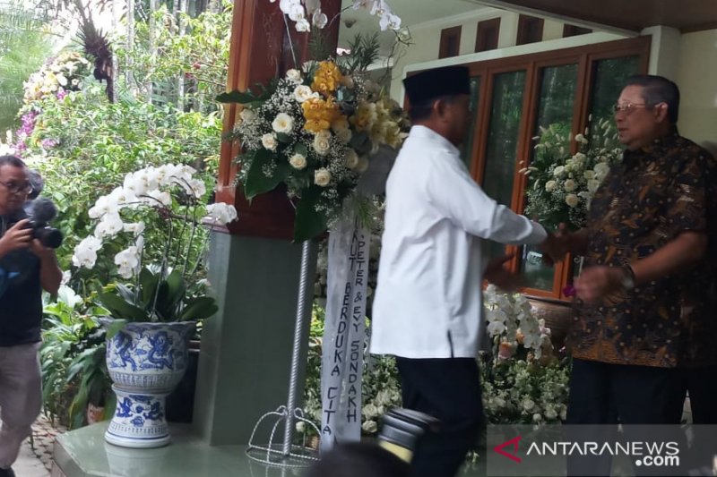 Prabowo kunjungi Puri Cikeas sampaikan duka cita