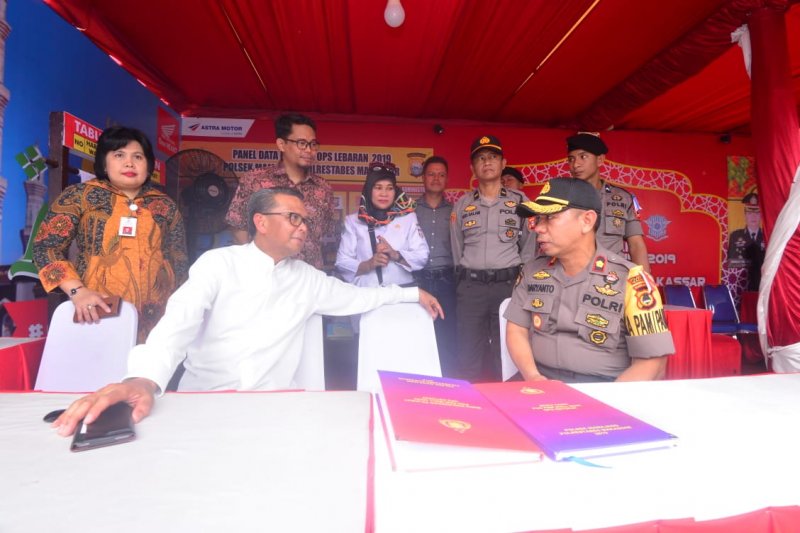 Gubernur Sulsel pantau Posko Keamanan Lebaran 1440 H