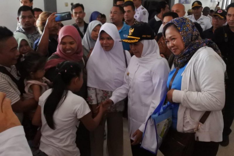 COVID-19 Task Force chief performs Eid prayers at BNPB Building