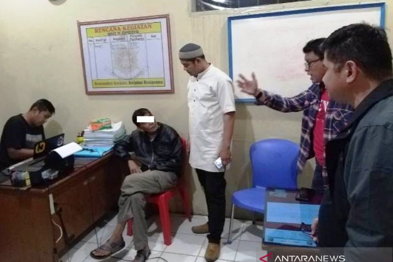 Dokter Hewan ditangkap atas tuduhan makar