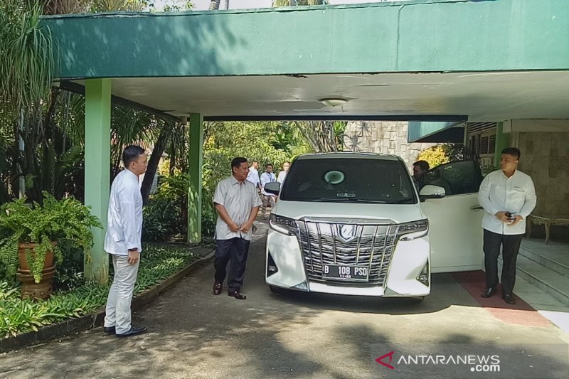 Prabowo berlebaran ke rumah Cendana disambut Tutut Soeharto