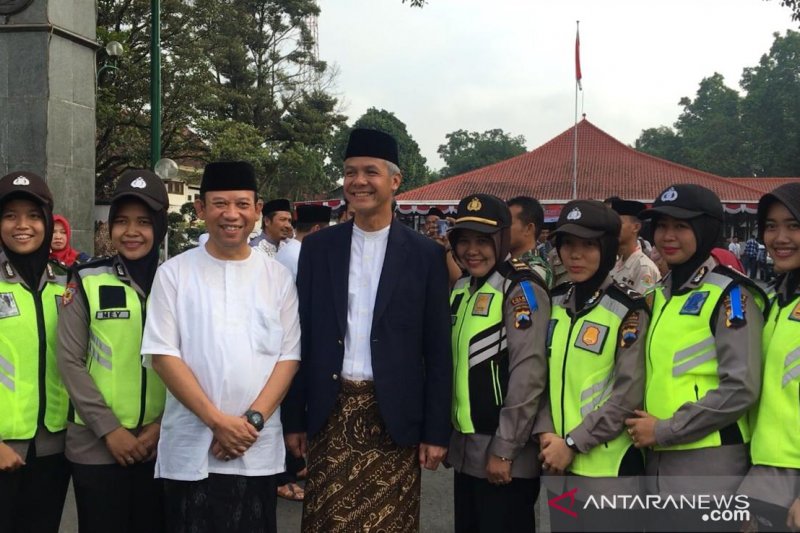COVID-19 Task Force chief performs Eid prayers at BNPB Building