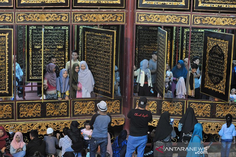 Objek wisata Al Quran Al Akbar gandus ramai pengunjung