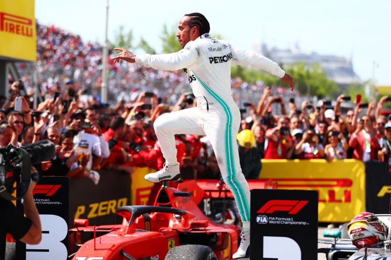 Lewis Hamilton raih kemenangan kontroversial di GP Kanada