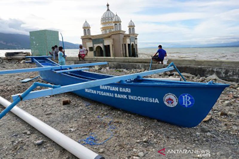 Perahu bantuan Bank Indonesia