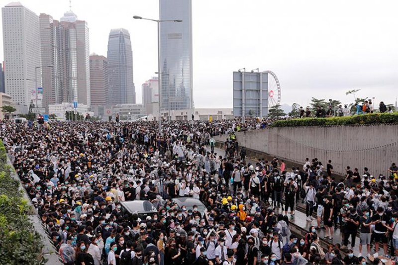 Melihat penampakan People Power di Hongkong