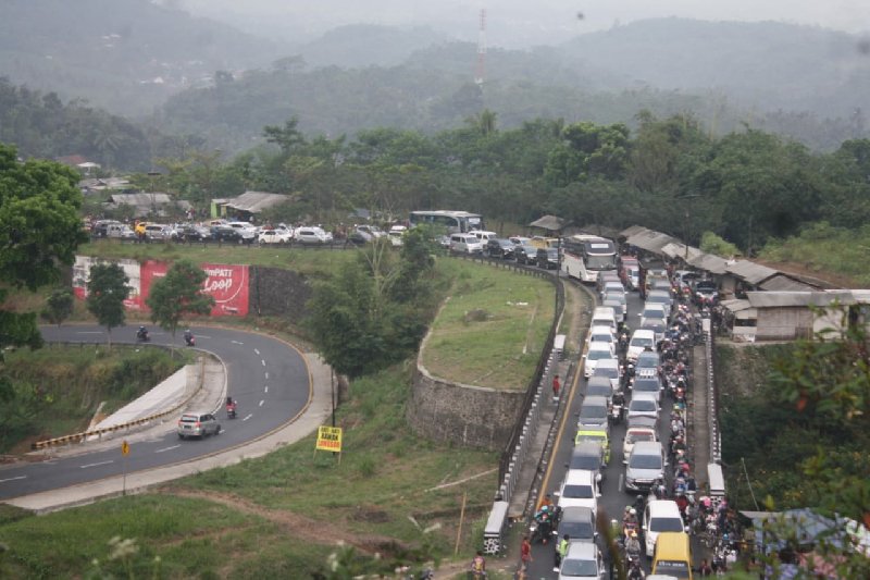 Jalur selatan Jabar butuh tol untuk atasi kemacetan