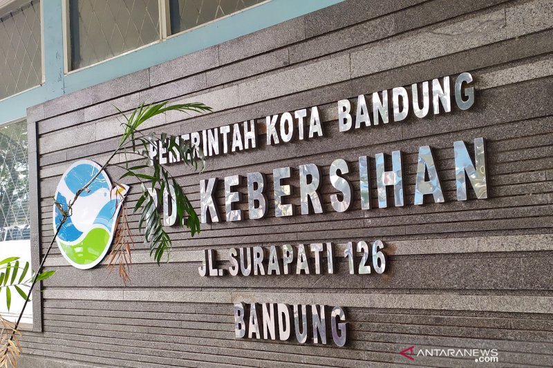 Selama Lebaran sampah di Bandung naik lima persen