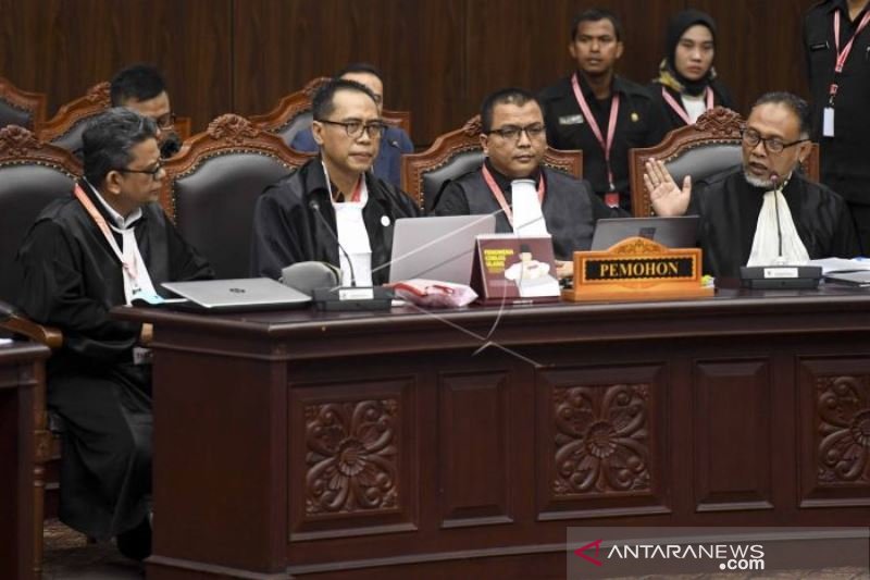 SIDANG PERDANA SENGKETA PILPRES MK