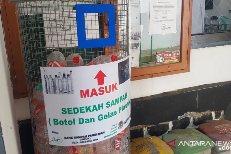 DLH Purwakarta kembangkan sampah daur ulang