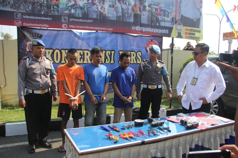 Polisi ringkus pencuri mobil lintas provinsi asal Indramayu dan Temanggung
