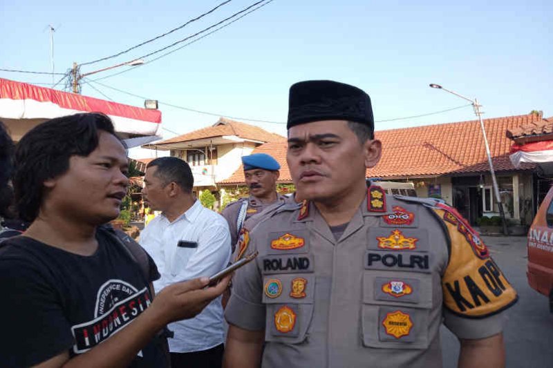 Polisi ciduk dua orang di Cirebon terkait kericuhan 21-22 Mei
