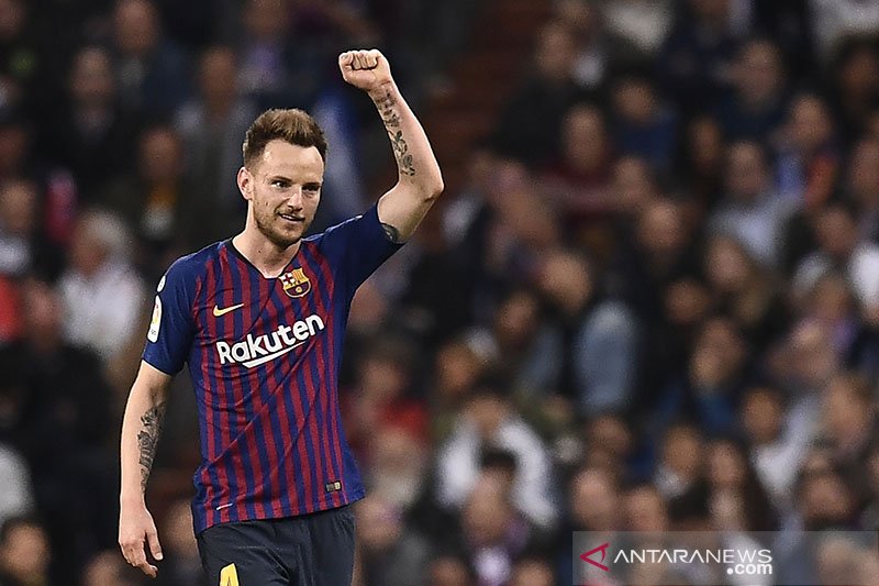 Rakitic galau, waktu bermain di Barcelona minim musim ini