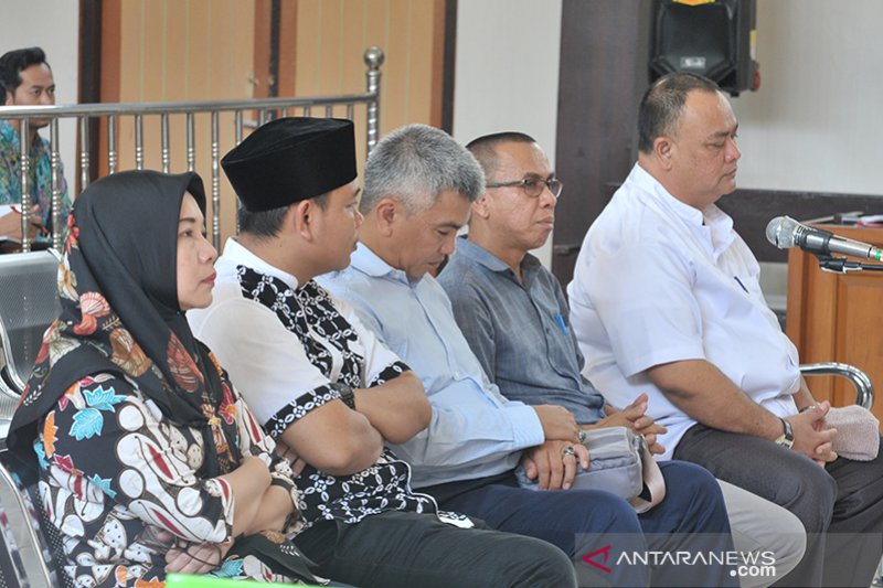 Pembacaan dakwaan sidang perdana tindak pidana Pemilu Palembang