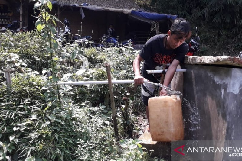 Pipanisasi solusi hadapi dampak kekeringan di Sukabumi
