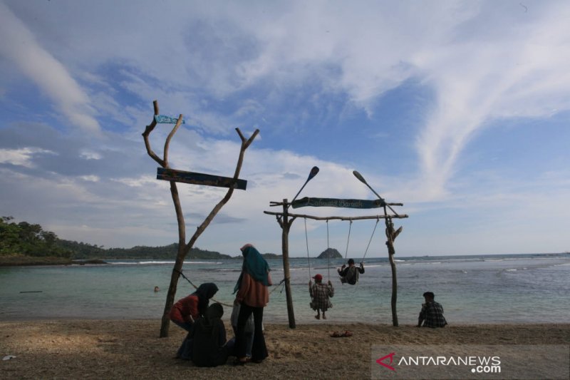 POTENSI WISATA PESISIR SELATAN